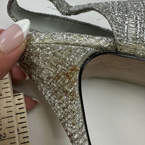 Pierre Dumas Designer Collection Silver Metallic Sling Back Heel Pointed 8.5M - Picture 13 of 13